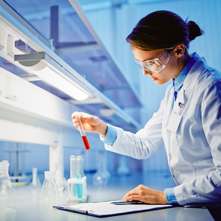 Technicienne en chimie analytique