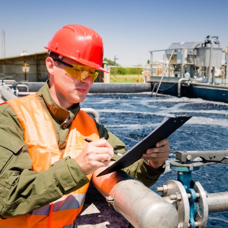 Technicien en &eacute;b&eacute;nisterie